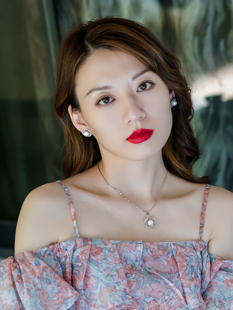 シルバー ネックレス シルバー ネックレス 優美な花形パール ペンダント