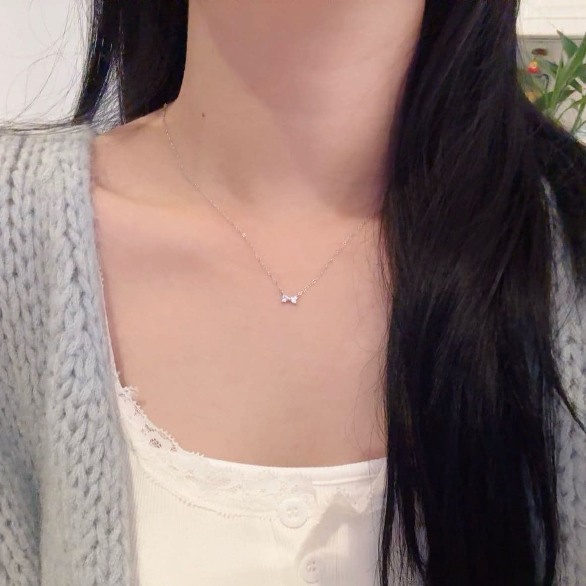 シルバー ネックレス シルバー ネックレス 小さな結び目 きらめきペンダント