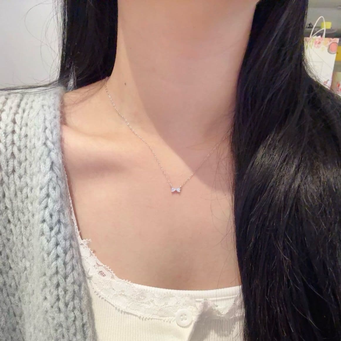 シルバー ネックレス シルバー ネックレス 小さな結び目 きらめきペンダント