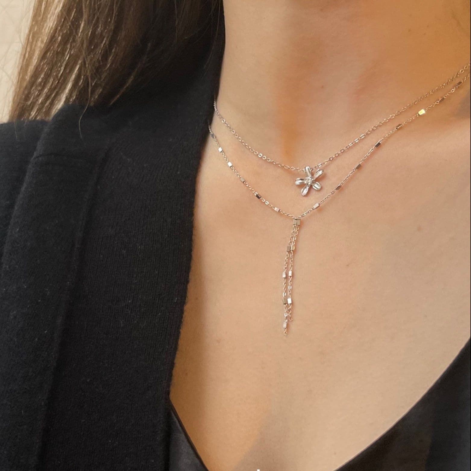 シルバー ネックレス シルバー ネックレス 二連小花しずくペンダント