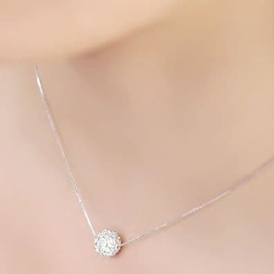 シルバー ネックレス 上品な輝き 宝玉アクセサリー