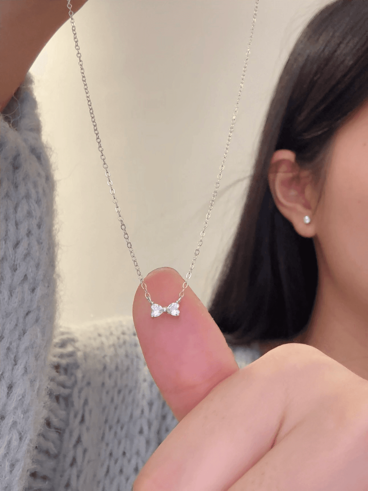 シルバー ネックレス シルバー ネックレス 小さな結び目 きらめきペンダント