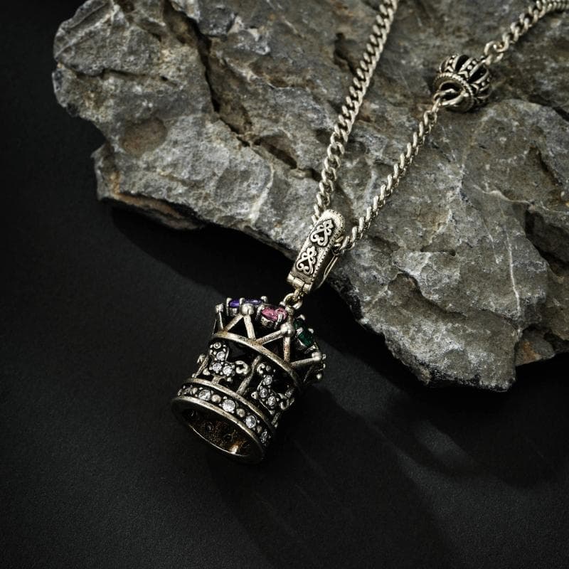 シルバー ネックレス 王冠デザイン 宝石散りばめ装飾ペンダント