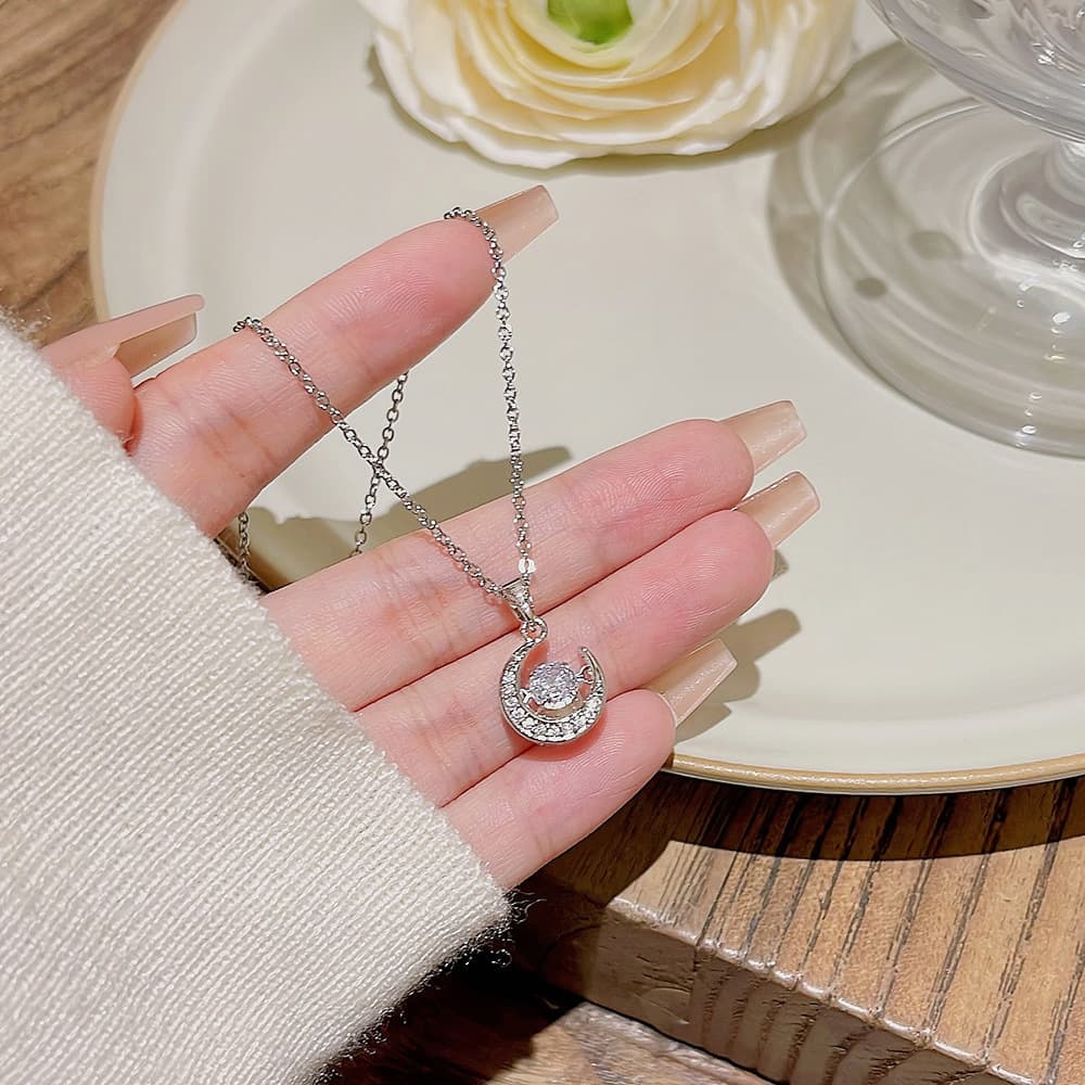 シルバー ネックレス シルバー ネックレス 三日月の煌めき ペンダント