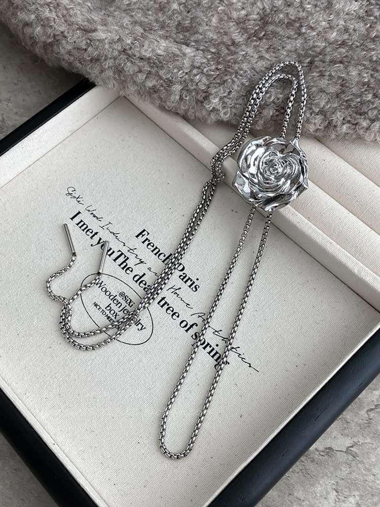 シルバー ネックレス シルバー ネックレス 薔薇の雫 ドレスライン