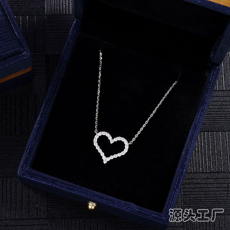 シルバー ネックレス シルバー ネックレス 煌めくハート 上品ペンダント